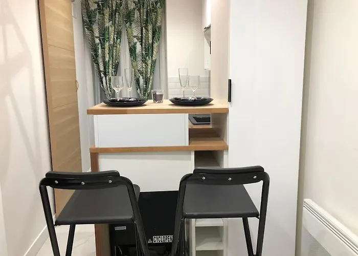 Charmant Studio Entre Saint-Lazare Et Montmartre